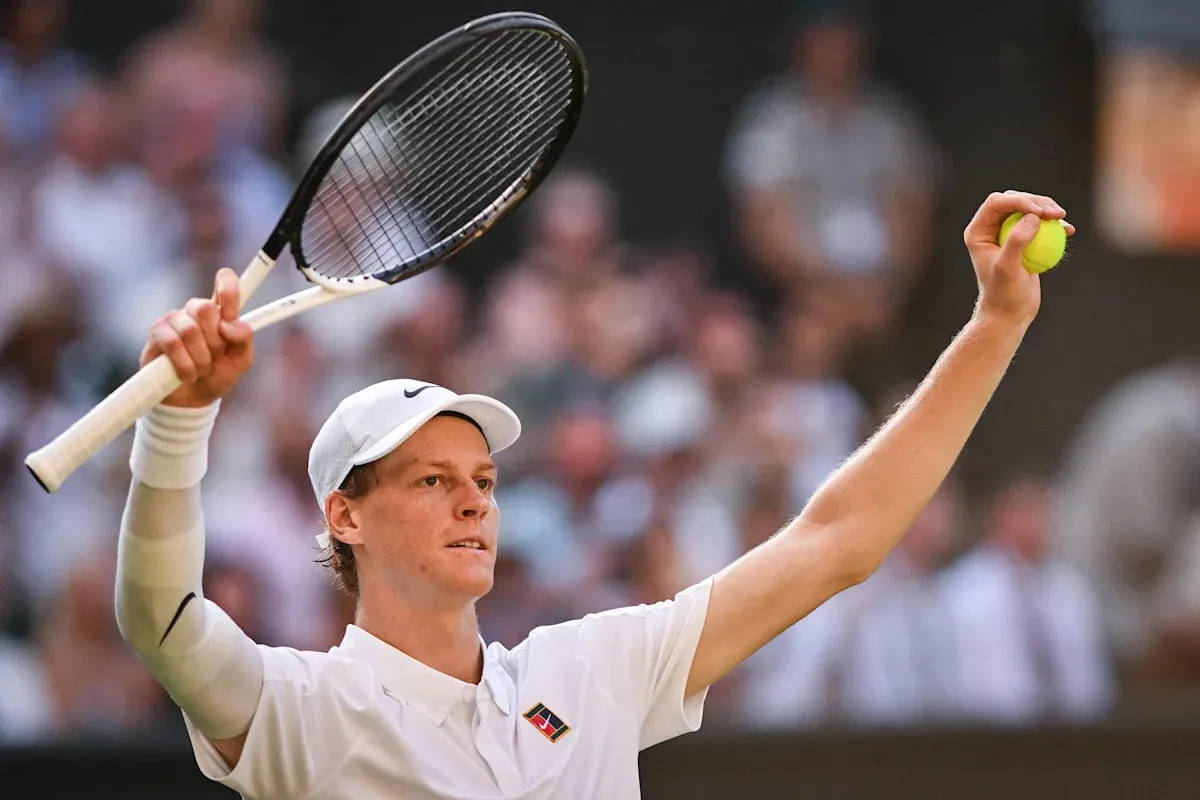 Semifinal Wimbledon Putra: Jannik Sinner Dominasi Novak Djokovic, Carlos Alcaraz Kalahkan Taylor Fritz untuk Final dengan 2 Unggulan Teratas