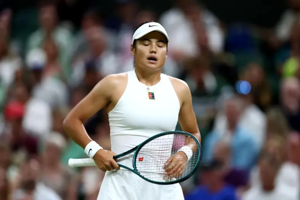 Emma Raducanu Kritik Panggilan Garis Elektronik Wimbledon yang 'Mengecewakan': 'Sangat Salah'