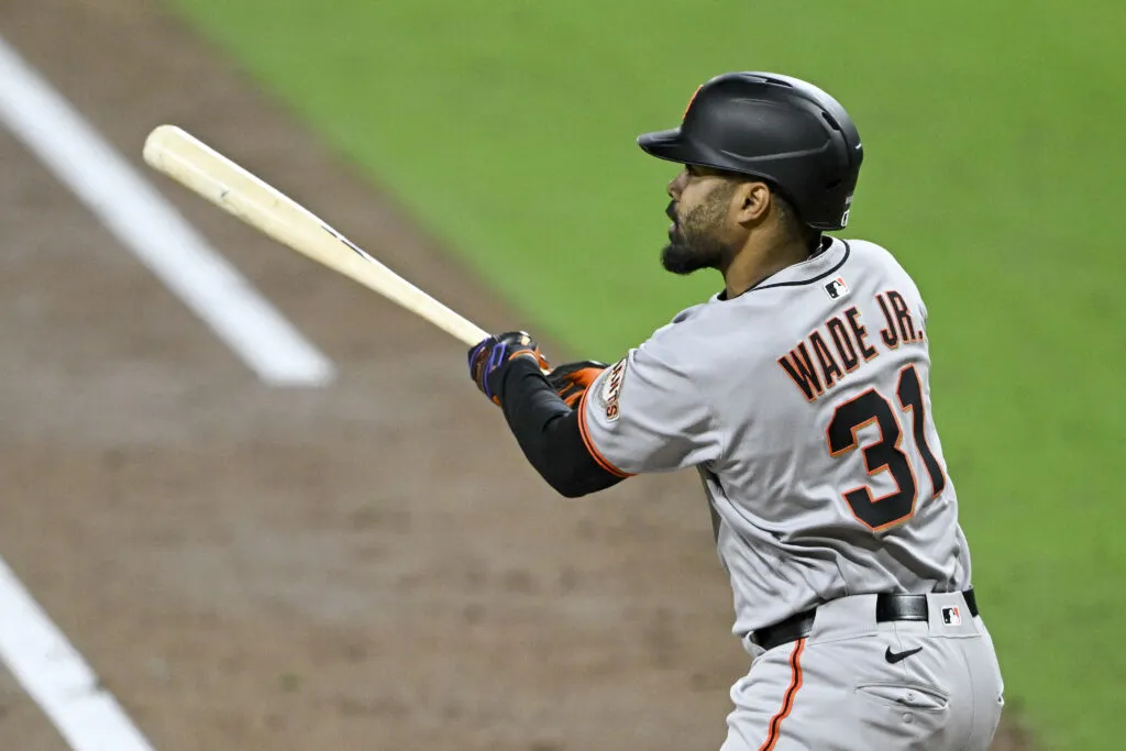 Malaikat Dapatkan LaMonte Wade Jr.