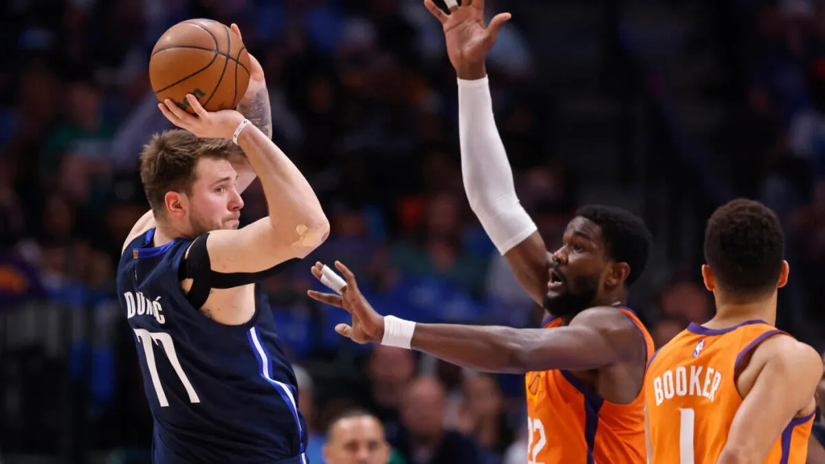 Deandre Ayton Bersemangat Bermain dengan Luka Doncic yang ‘Kekar’ Setelah Bergabung dengan Lakers: ‘Terasa Seperti Video Game’